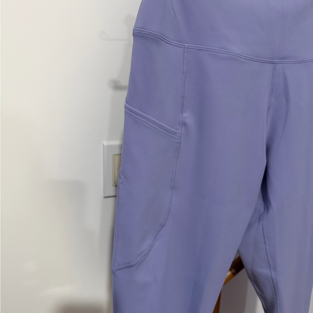 NWT Nike Dri-FIT Trainer Leggings Lavender Size Med - Picture 2 of 4
